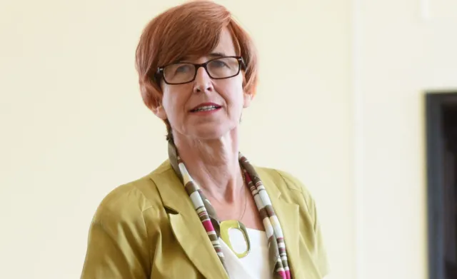 Rafalska o projekcie dyrektywy UE ws. urlopów rodzicielskich: To nadmierna ingerencja w nasze życie