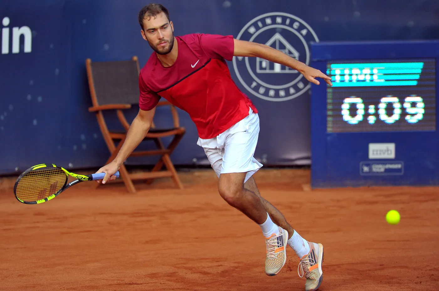 Challenger ATP w Szczecinie: Janowicz awansował do ćwierćfinału