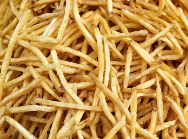 Śmieciowe jedzenie pod lupą Ministerstwa Finansów. Nowy podatek na cukier i sól