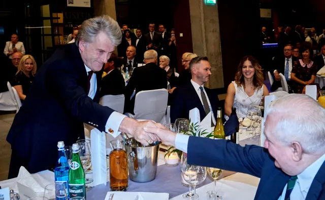 Tak Lech Wałęsa świętował urodziny. Były prezydent skończył 74 lata