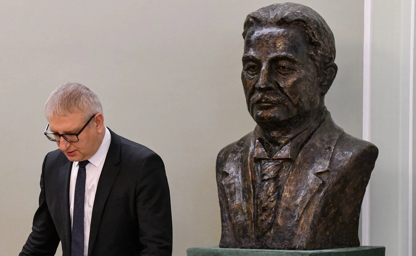 Poseł Pięta: Mówienie, że ubekom należą się emerytury, to jak plucie na grób "Inki" i przyszły grób rtm. Pileckiego