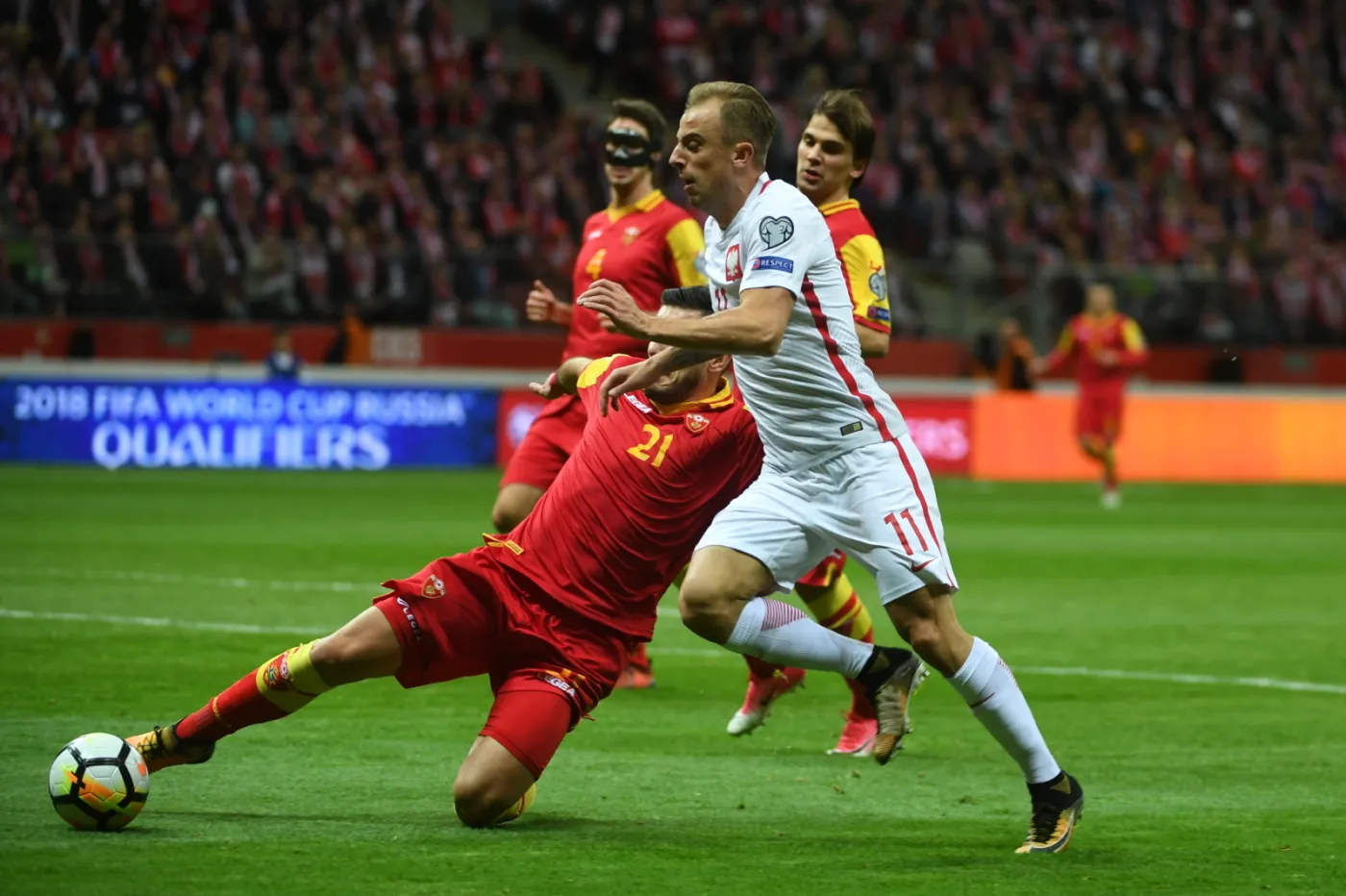 El. MŚ 2018: Polska po raz ósmy w turnieju głównym. Tak piłkarze fetowali awans [WIDEO]