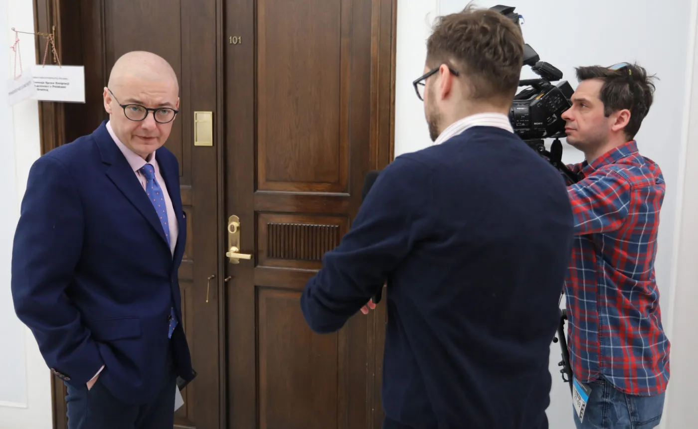 Kamiński poszedł w ślady Clintona. "To będzie mocna książka, osadzona w polskich realiach"