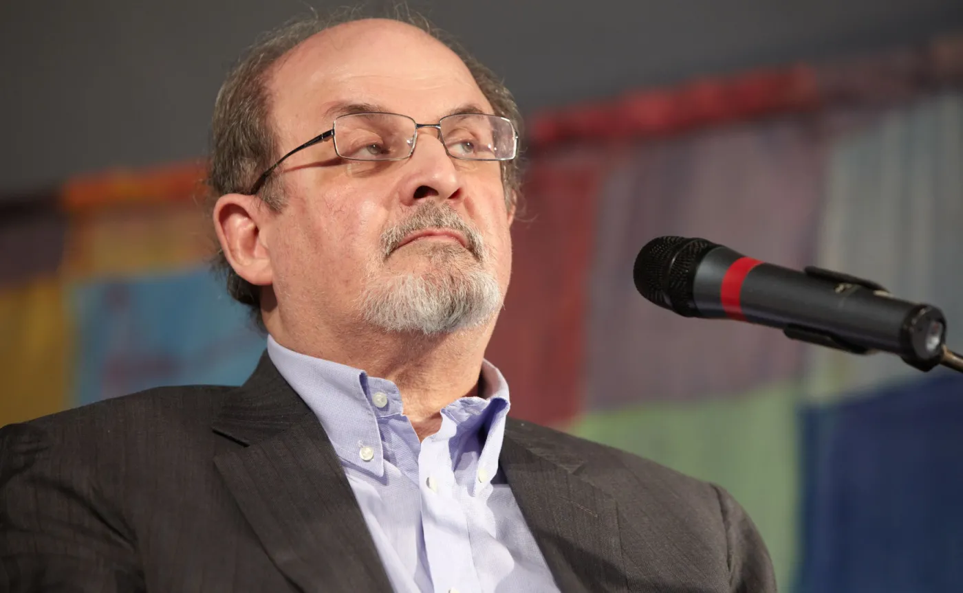 Salman Rushdie: "Głupie zaślepienie" Zachodu wobec dżihadyzmu