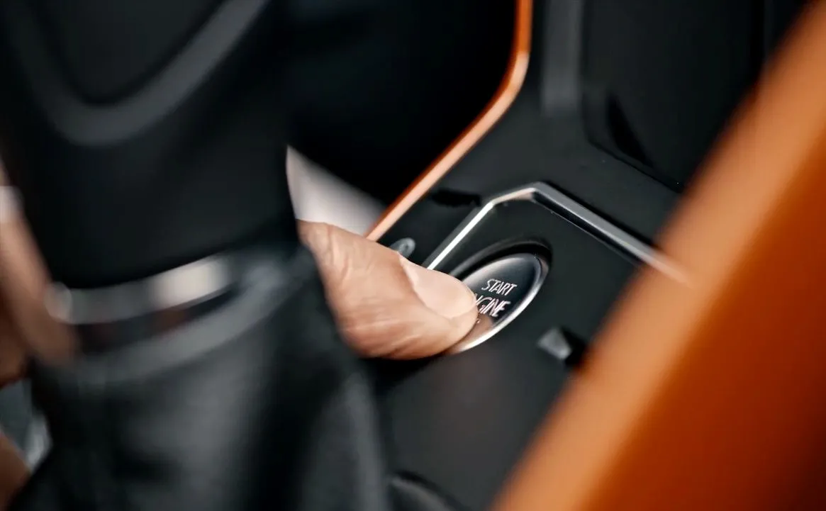 10232044-volkswagen-polo.jpg