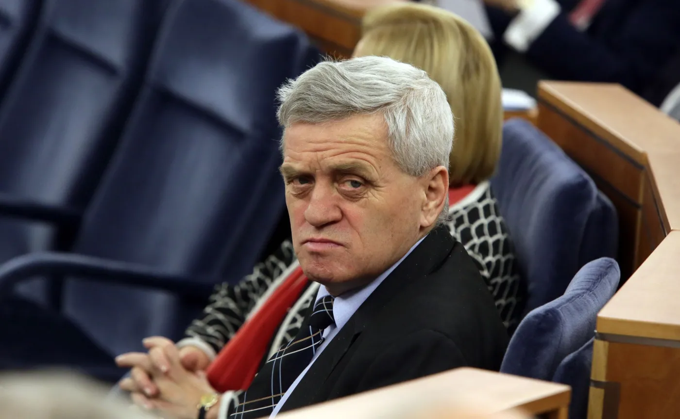 Senator PiS złożył rezygnację z immunitetu. Prokuratura chce mu postawić zarzuty ws. trzech przestępstw