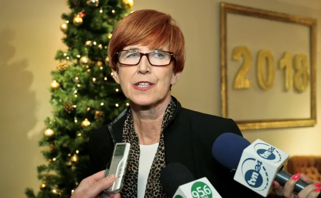 Szydło sugerowała rozszerzenie 500 plus. Rafalska: Tego typu prace nie trwają w ministerstwie