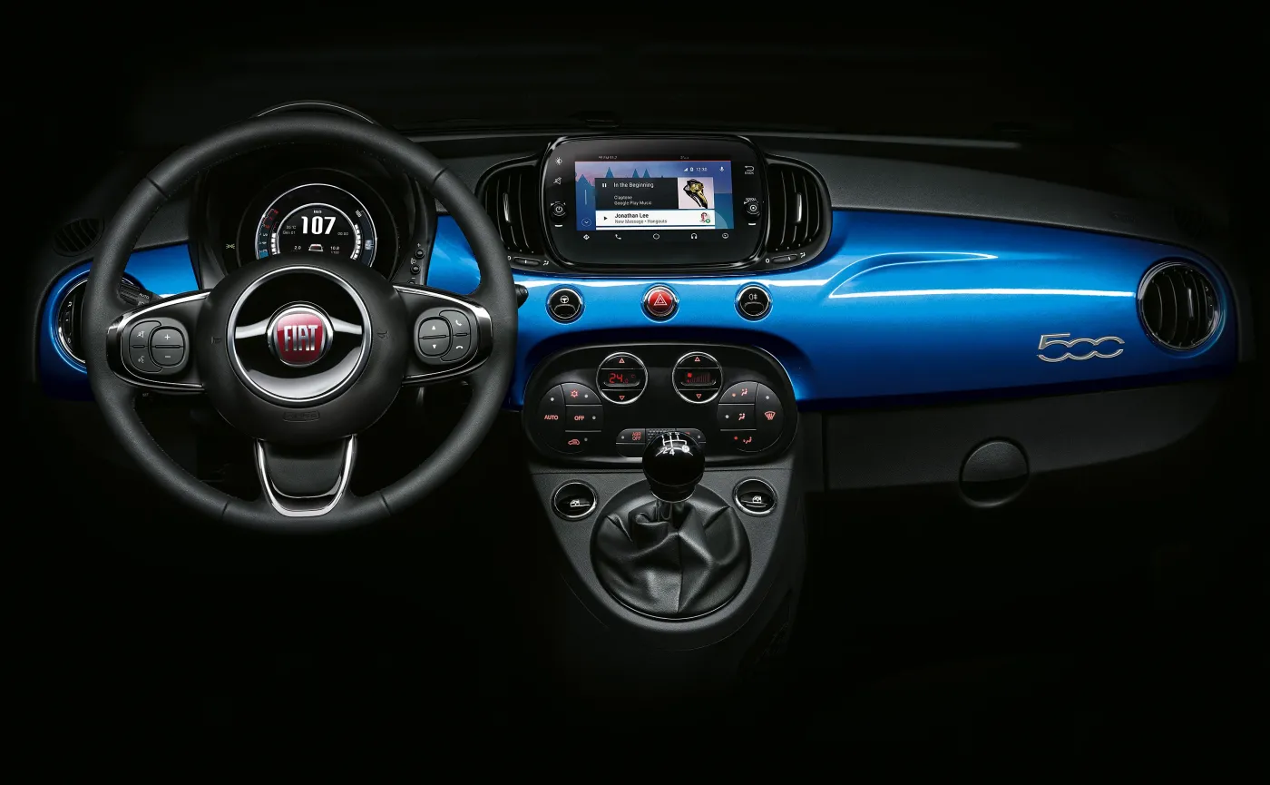 10744126-fiat-500-mirror.jpg