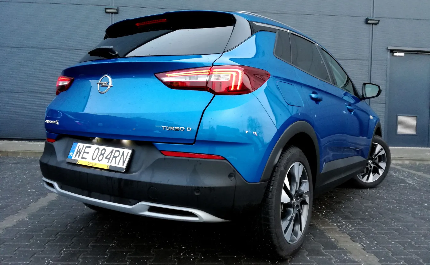 10746129-opel-grandland-x.jpg