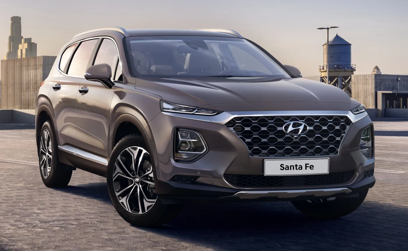 10752743-hyundai-santa-fe.jpg