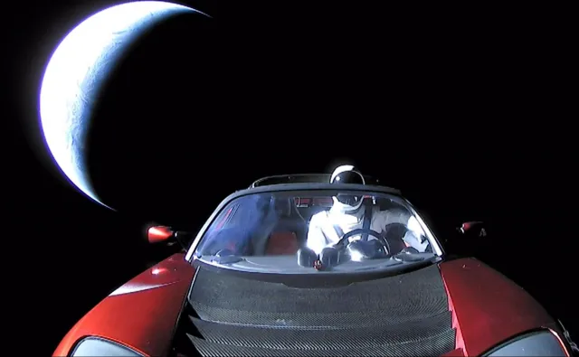 Śmialiście się z mema, w którym występował? Ten polski programista pomógł wysłać w kosmos Falcon Heavy