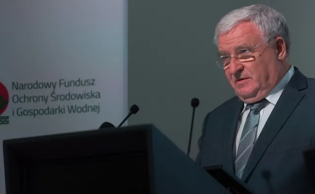 "SE": Pożyczył prezesowi PiS pieniądze, teraz dostał 77 tysięcy złotych nagrody. Jest reakcja prezesa NFOŚiGW