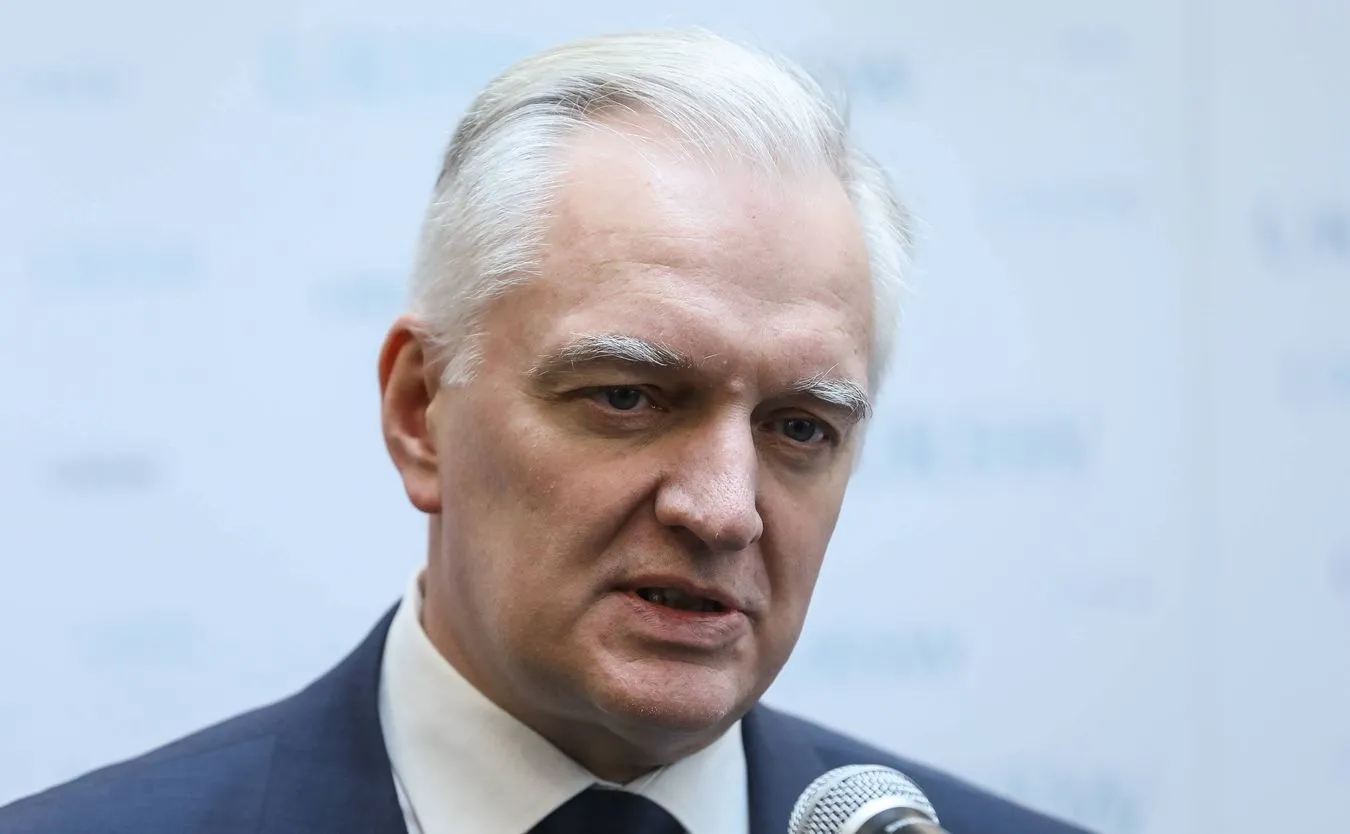 "Fakt": Gowin przegrał w sądzie przez o. Rydzyka. Sąd odmówił rejestracji Porozumienia