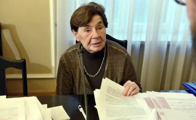 Dlaczego prezydent nie zawetował ustawy o IPN, skoro jest "idiotyczna"? Romaszewska: Wysłałam mu SMS-a...