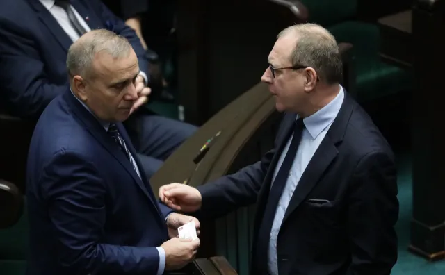 Schetyna: PO nie poprze Krasnodębskiego na wiceprzewodniczącego PE. Jego wypowiedzi są antypolskie