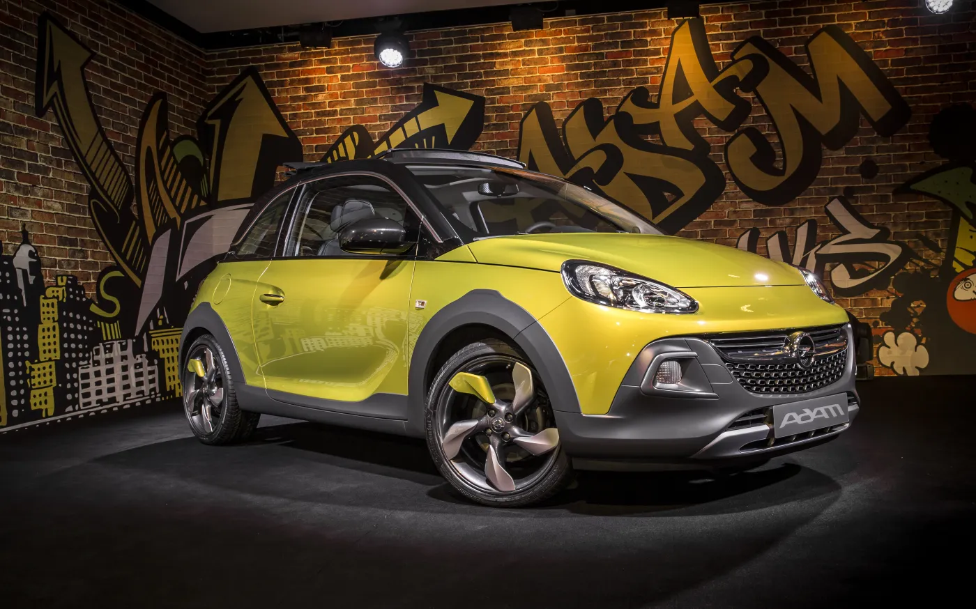 6016994-opel-adam-290211.jpg