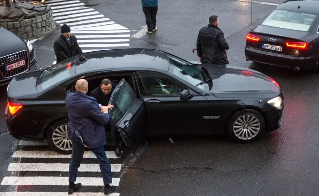 Prawie 400 tys. km przebiegu i padł silnik. Zobacz, które auta z garażu prezydenta Dudy stoją zepsute [ZESTAWIENIE]