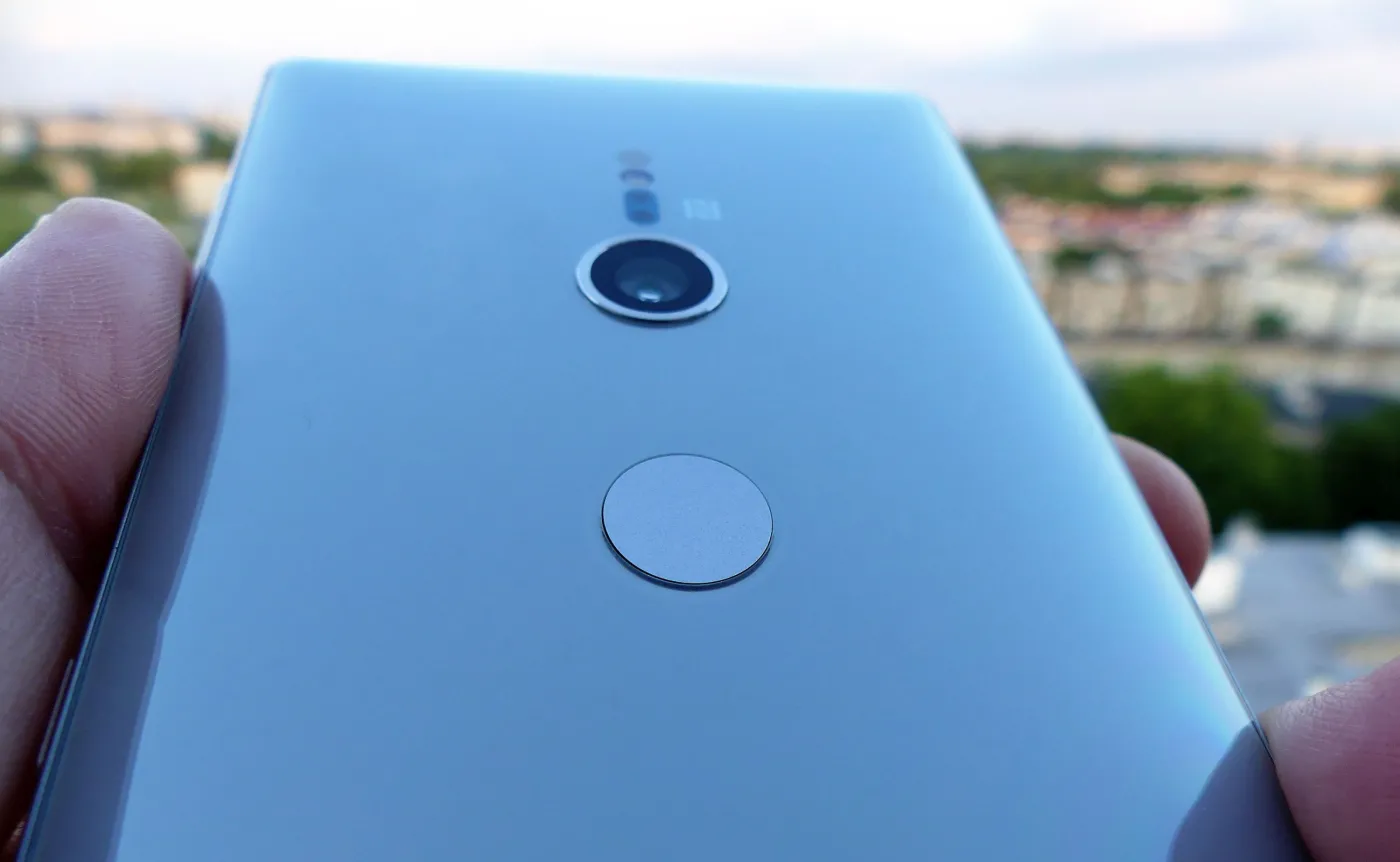 10975172-sony-xperia-xz2.jpg