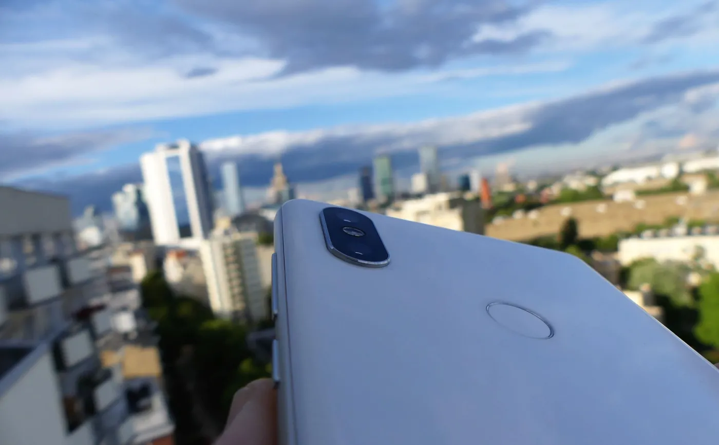 11064791-xiaomi-mi-mix-2s.jpg