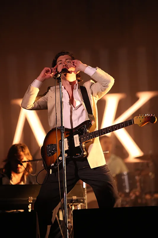 11098962-arctic-monkeys.jpg