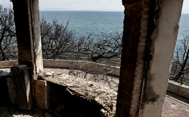 Pożary niszczą grecką gospodarkę. Ten rok miał być rekordowym pod względem turystyki