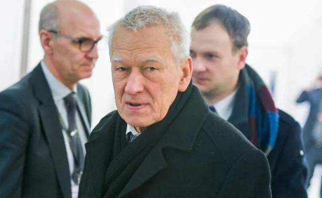 Kornel Morawiecki: Żydzi sami poszli do getta, bo im Niemcy powiedzieli, że tam będzie enklawa