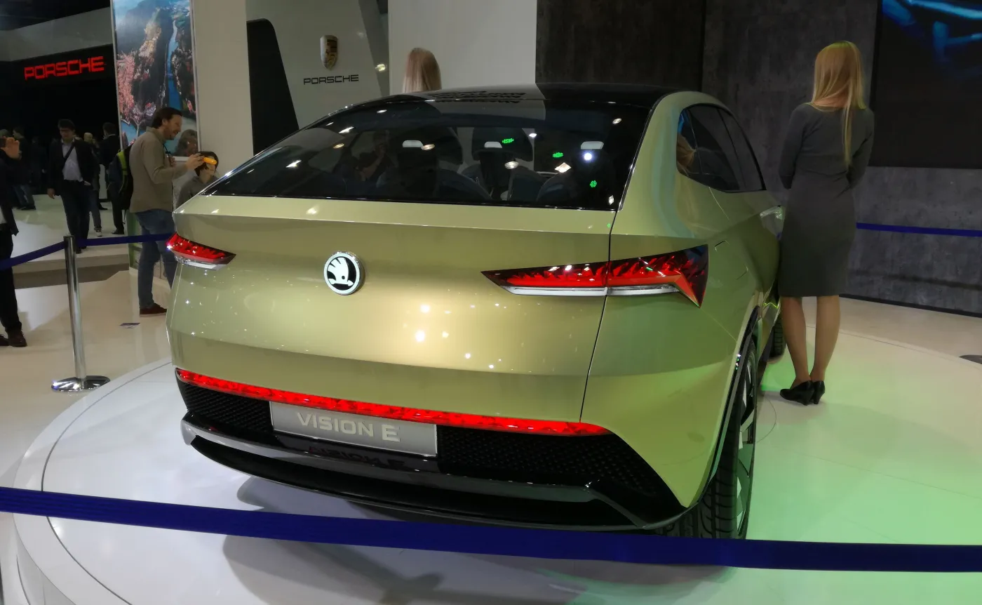 10896980-skoda-vision-e.jpg