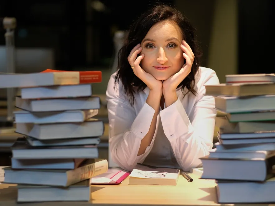 Pod sutanną są bokserki, a biskup mówi "jesteś święty". Smutne życie dzieci księży i ich matek