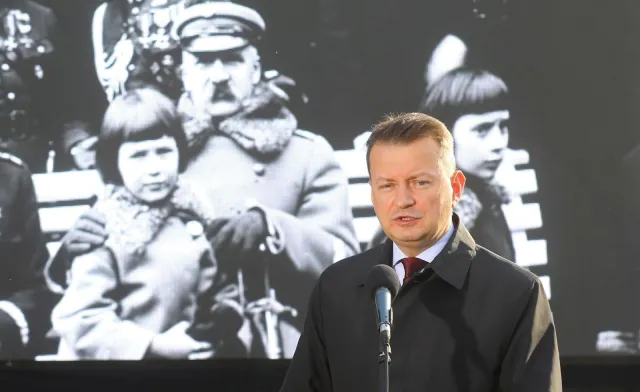 Marsz Niepodległości ma otwierać wojsko, będzie też przemarsz kombatantów. Błaszczak: Policja sobie świetnie poradzi