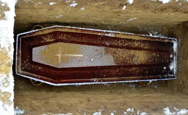 Ekshumowano ciało mężczyzny, którego śmierć może się wiązać ze sprawą Iwony Cygan