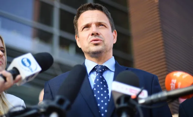 Trzaskowski: Europa daje ostatnią szansę rządowi PiS