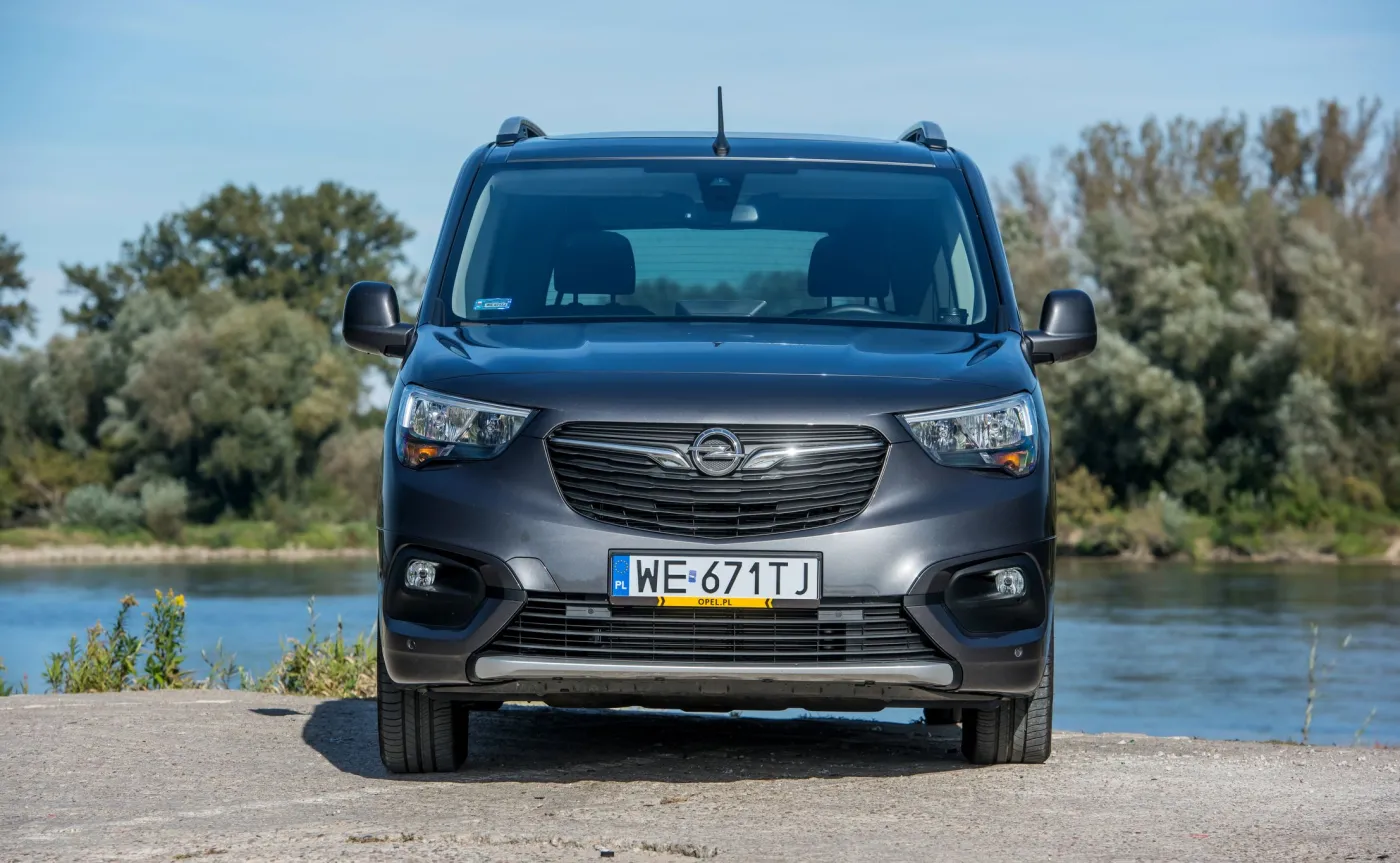 11594802-opel-combo-life.jpg