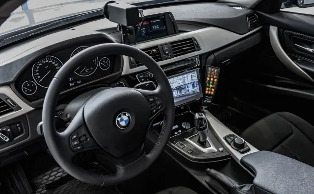 Policja dostanie nowe radiowozy. Stare samochody trafią na złomowisko?