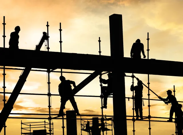 Mało wykwalifikowani bezrobotni pompują statystyki. Wzrasta liczba bezrobotnych lekarzy