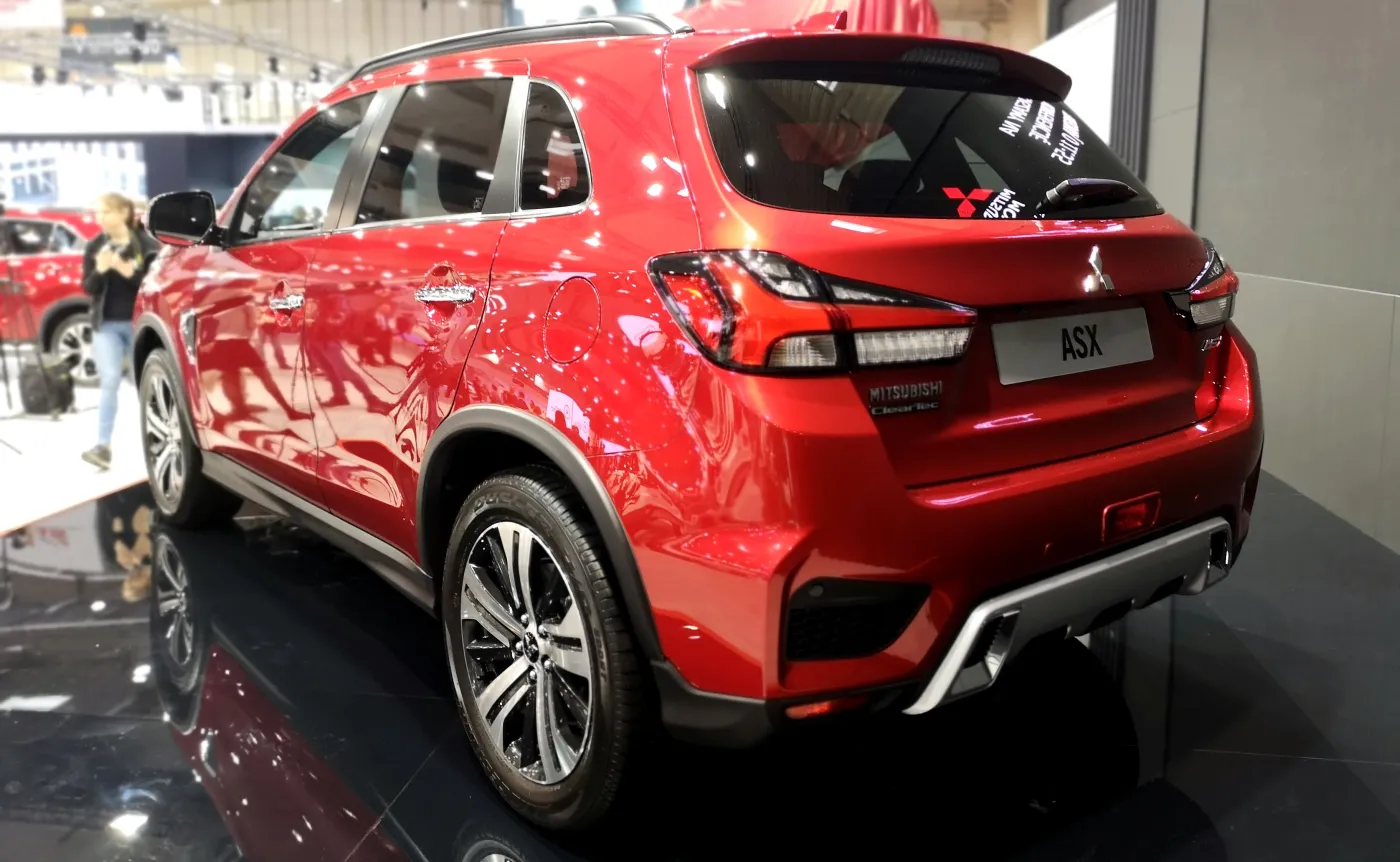 12230144-mitsubishi-asx.jpg