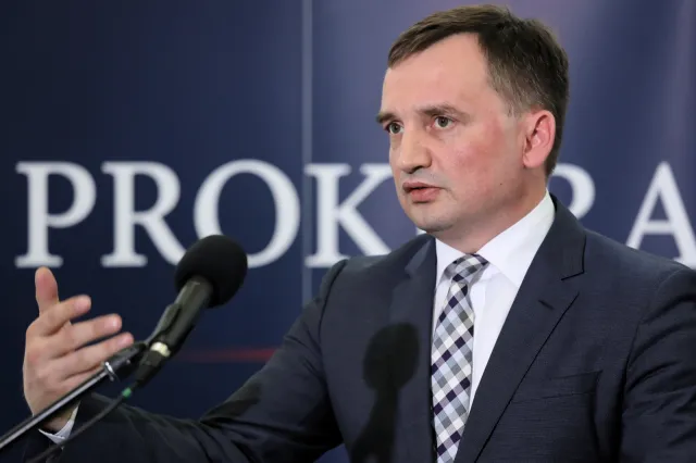 Afera Srebrnej. Ziobro: To druga strona przewleka sprawę, w polskiej prokuraturze obowiązuje język polski