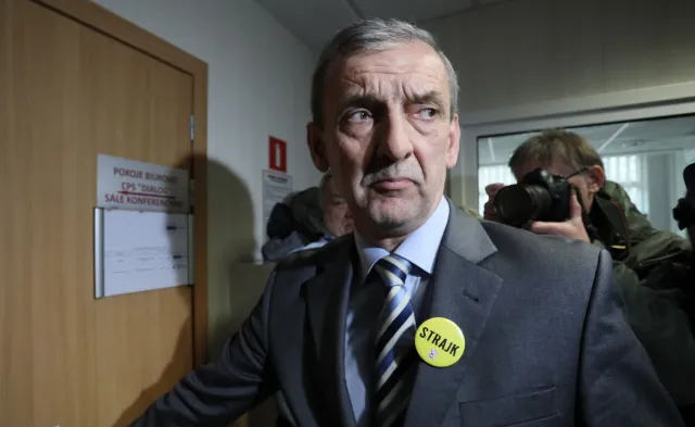 Poseł PiS: Sławomir Broniarz uprawia politykę kosztem dzieci [ROZMOWA]