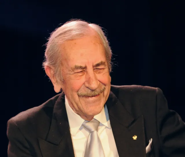 Ad multos annos! Dziś 85 urodziny ma Jan Kobuszewski - wybitny aktor, który chciał być ichtiologiem