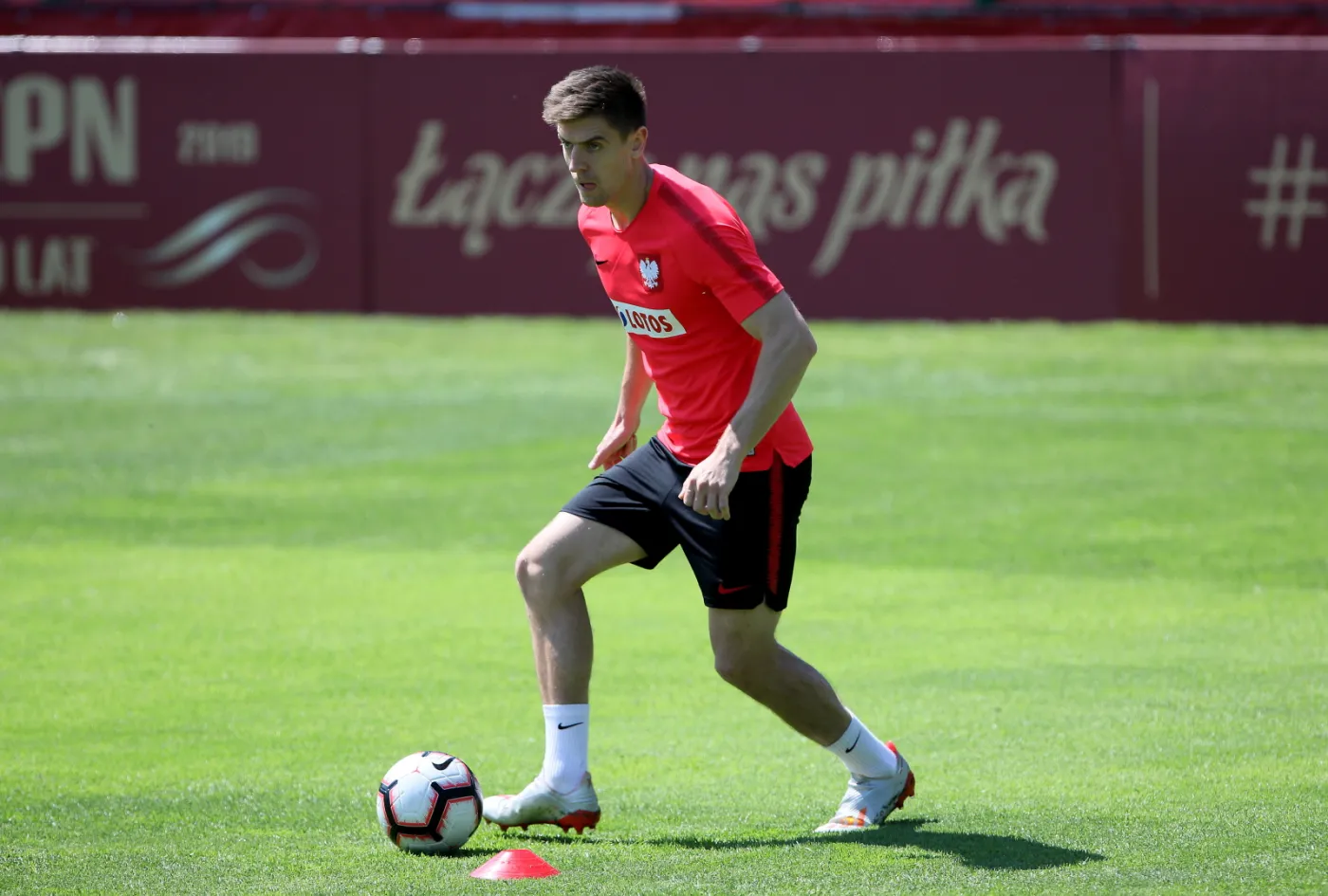 Piątek i Rybus nie trenowali z kadrą, bo szykują się do... ślubów