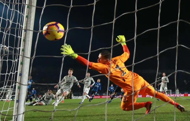 Szczęsny skapitulował trzy razy. Juventus za burtą Pucharu Włoch