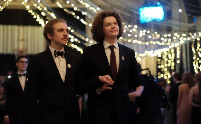 "Rodzi się przyszłość naszego kraju". Ks. Lemański zachwycony Polonezem Równości