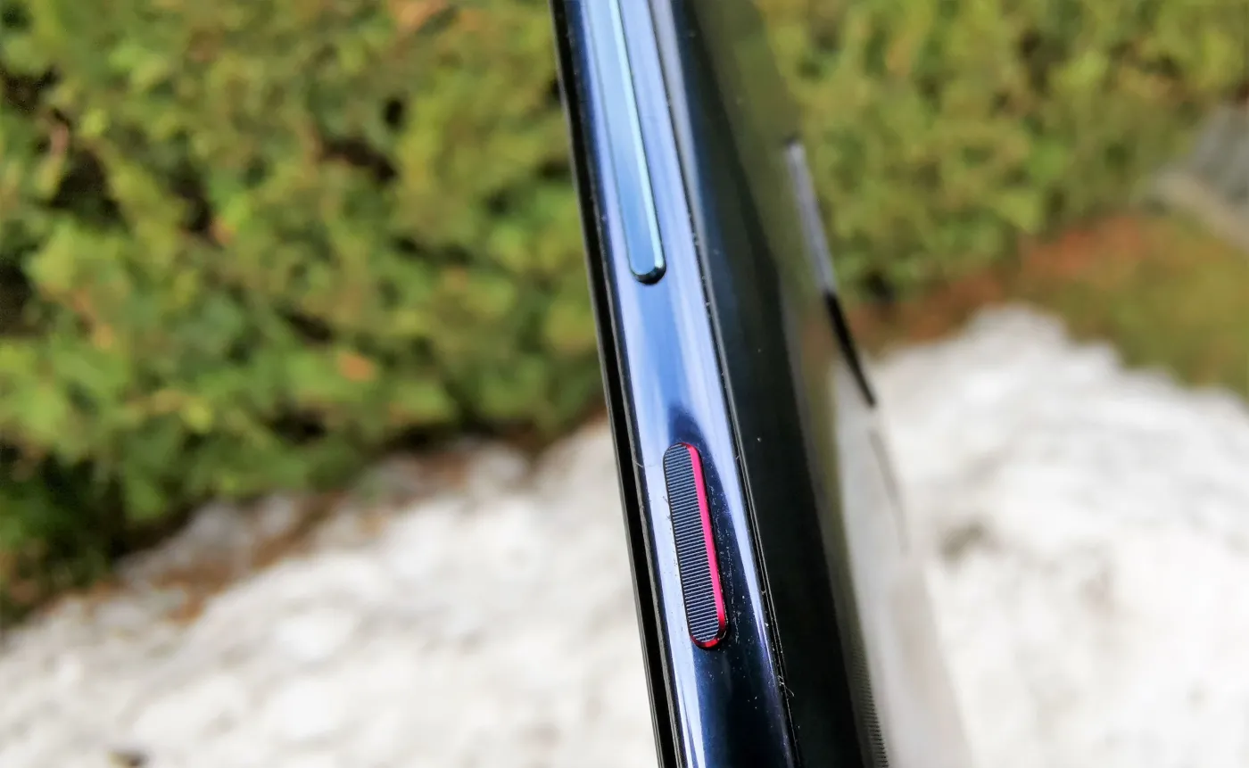 12145128-huawei-mate-20.jpg