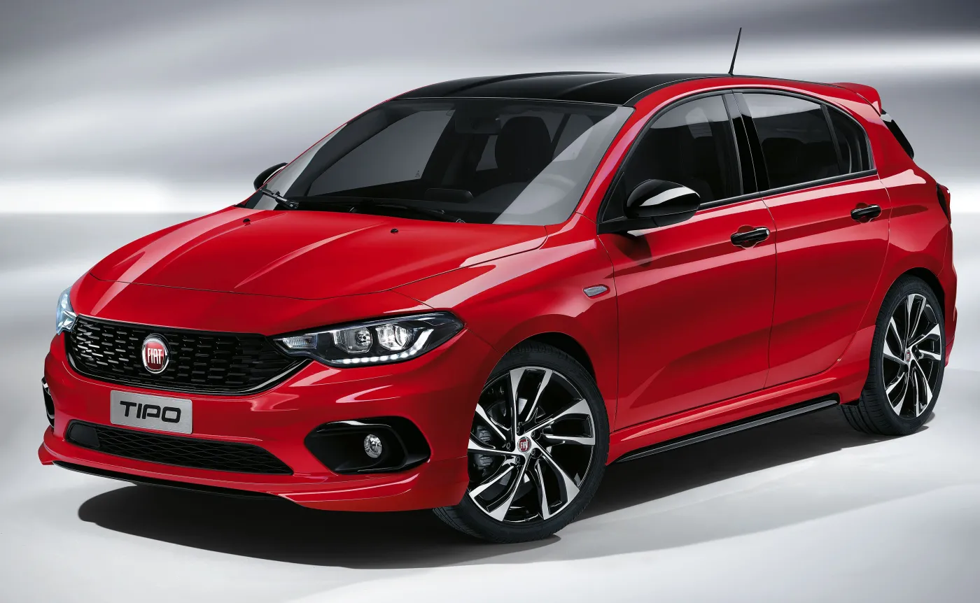 12122524-fiat-tipo-sport.jpg