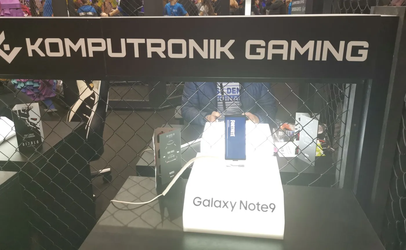 12171462-samsung-na-iem.jpg