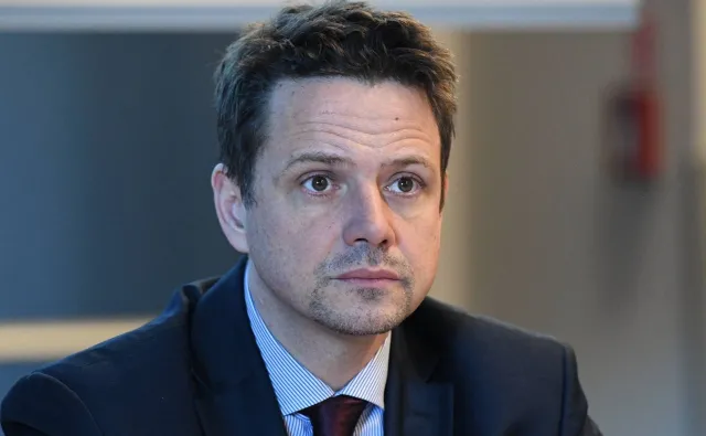 Trzaskowski: Jak widzę bezczelną minę minister edukacji, to rozumiem strajk nauczycieli