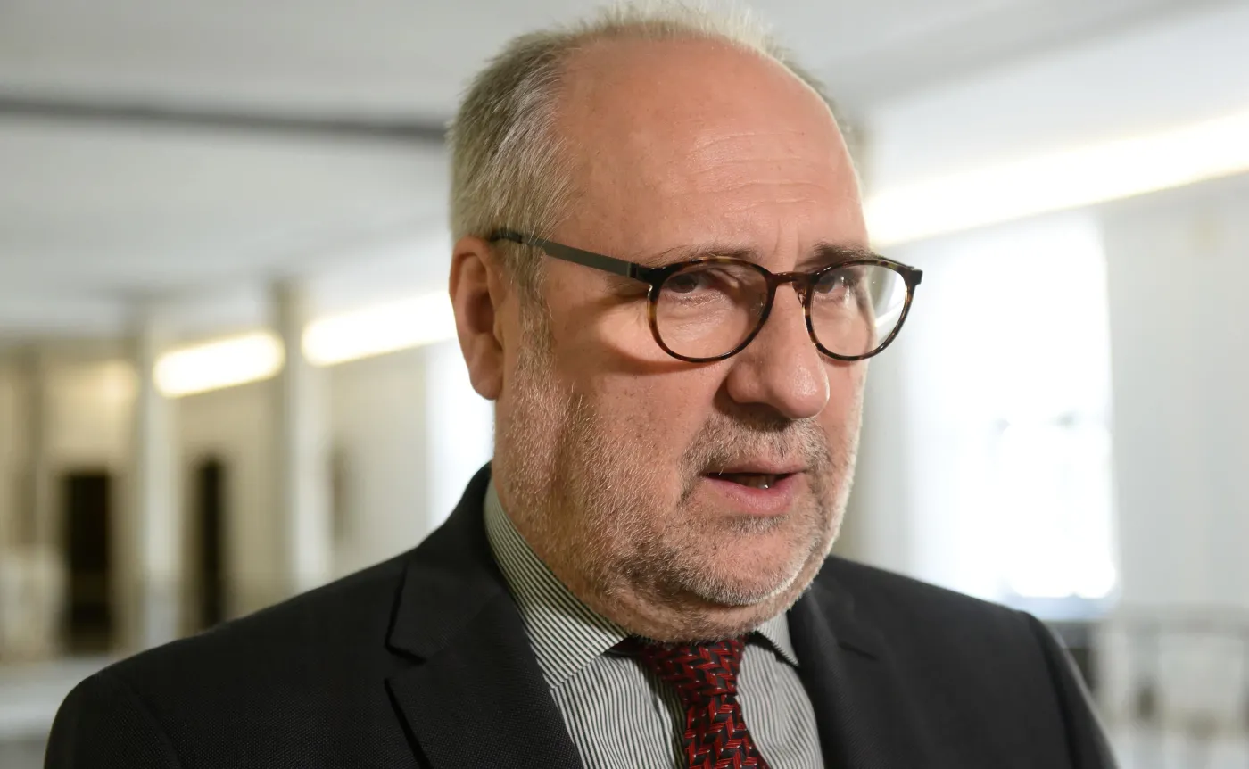 Długi z Kukiz'15 nie wystartuje w wyborach. "Nie jestem przyspawany do Sejmu"