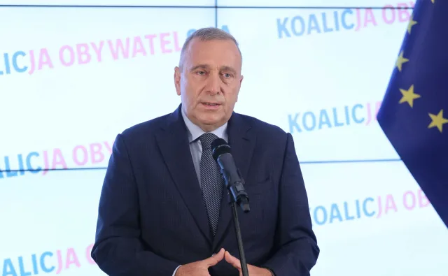 Kandydaci KO w wyborach w okręgu warszawskim. Schetyna: Będą reprezentować wyborców, nie prezesa partii