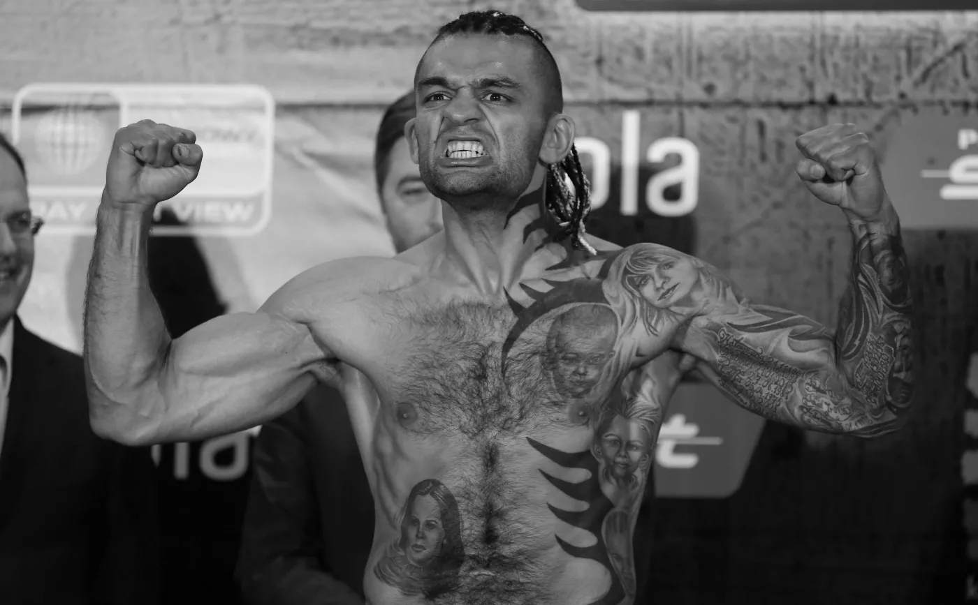 Jest śledztwo w sprawie śmierci Dawida Kosteckiego. Ktoś pomógł w samobójstwie?