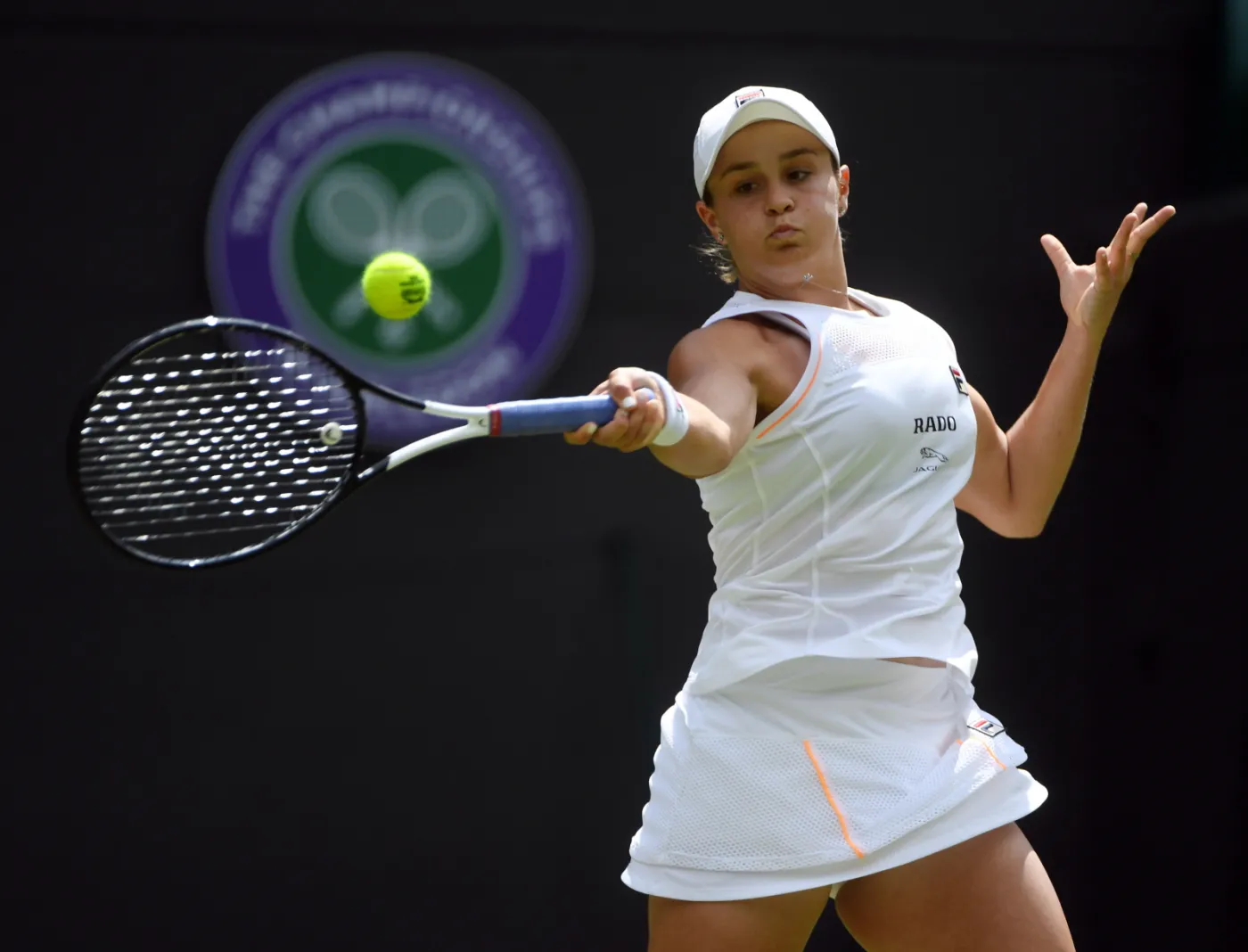 Gładkie zwycięstwa Barty i Stephens w drugiej rundzie Wimbledonu