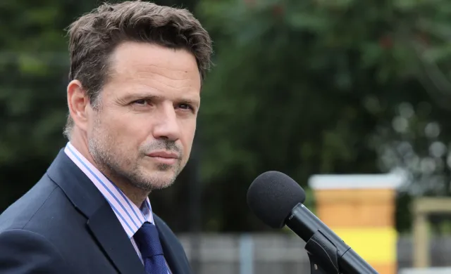 Trzaskowski ostro: Oskarżanie nas o chaos w edukacji jest bezczelnością